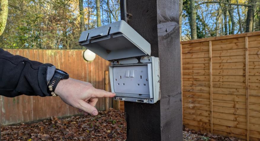 Chawton Gardeners: Want Outdoor Power Without the Risk? Here’s How