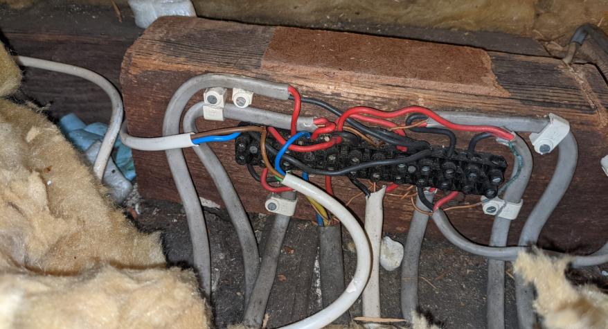 7 DIY Electrical Mistakes We Fix in Hampshire Homes